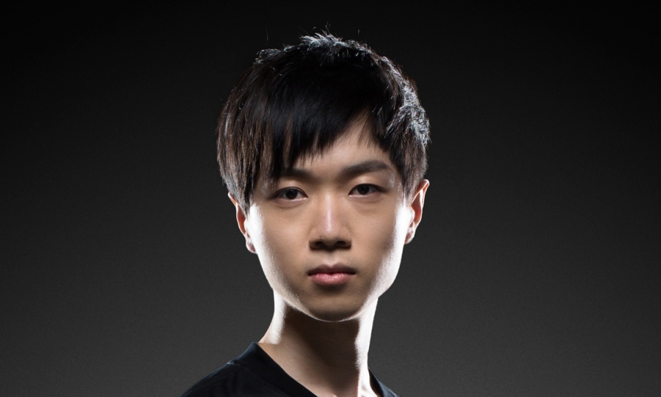 rng-godlike-2015lpl.jpg?itok=8dKA_dO8